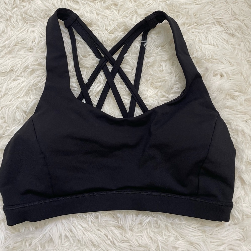Lululemon black sports bra